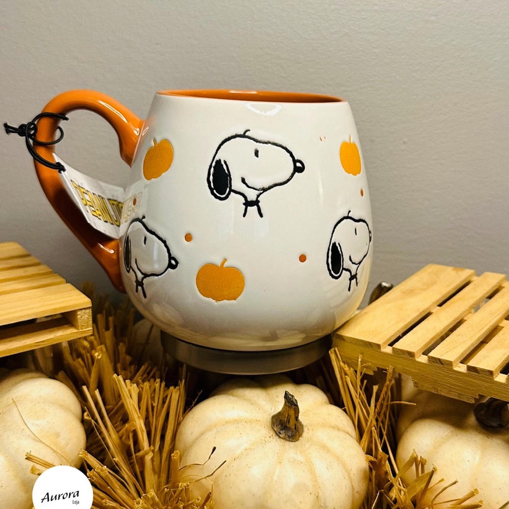 Gibson Homewares Peanuts Snoopy Orange & White fall Pumpkin Coffee/Tea Mug